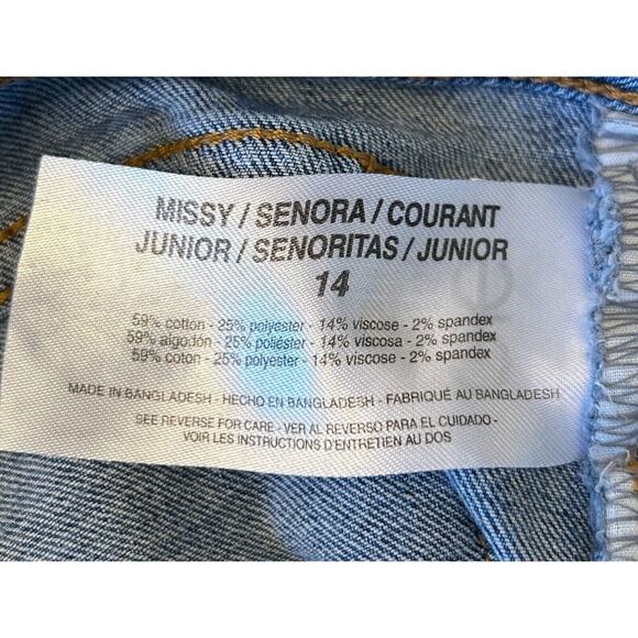 Nine West Chryste Capri Jeans Women's Mid Rise Blue Denim Stretch Size 14 - Picture 7 of 8